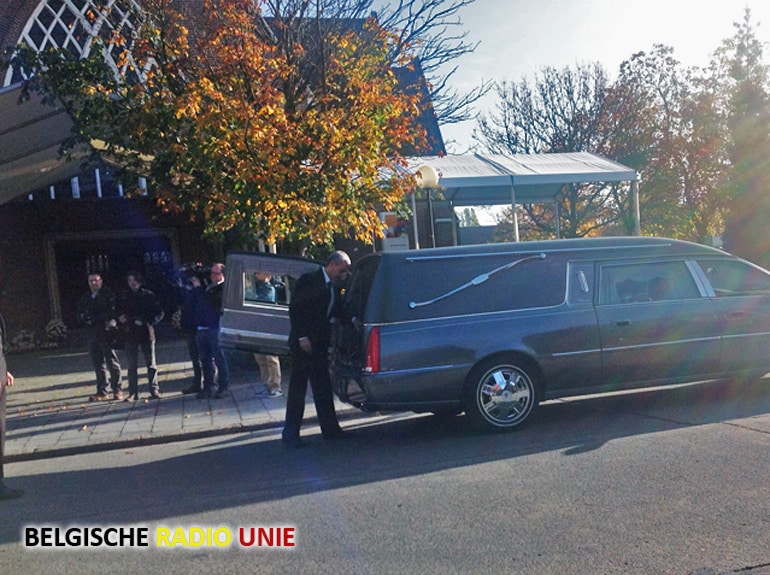 Volkstoeloop blijft uit op begrafenis van industrieel Roger De Clerck in Wielsbeke