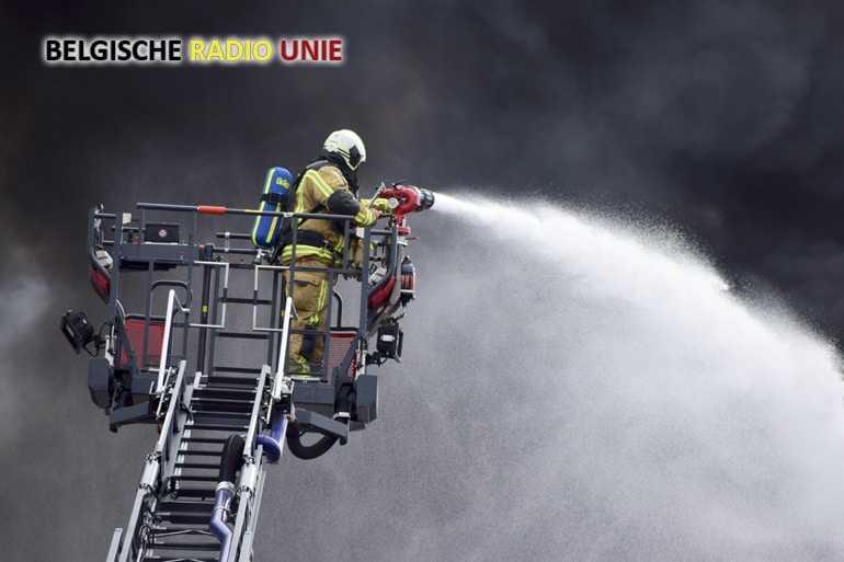 Ware brand legt textielbedrijf Flocart in de as