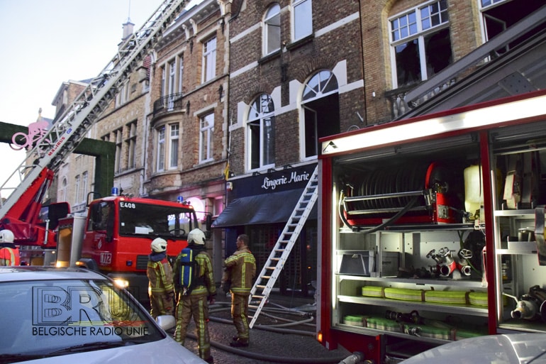 Twee handelspanden in centrum Ieper vernielt door brand