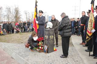 Gedenkteken onthult voor verongelukte brandweerman Wouter Vancraeynest
