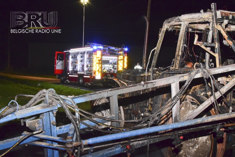 Sproeiwagen uitgebrand in Langemark-Poelkapelle