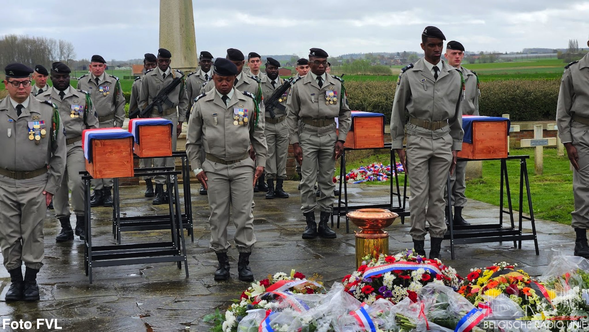 Vier soldaten herbegraven op militaire begraafplaats Saint-Charles de Potyze in Ieper 