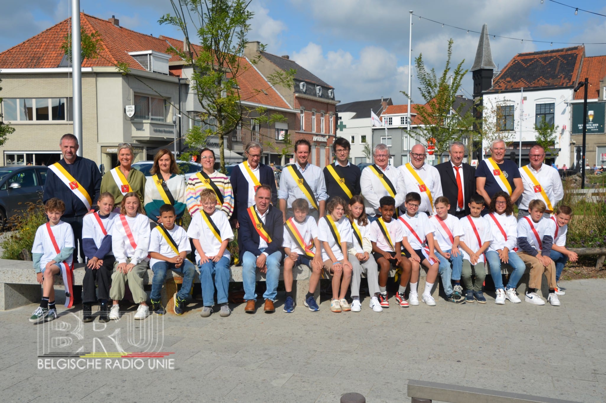 Maarten Devos volgt Kobe Dewaele op als Kinderburgemeester van Kuurne