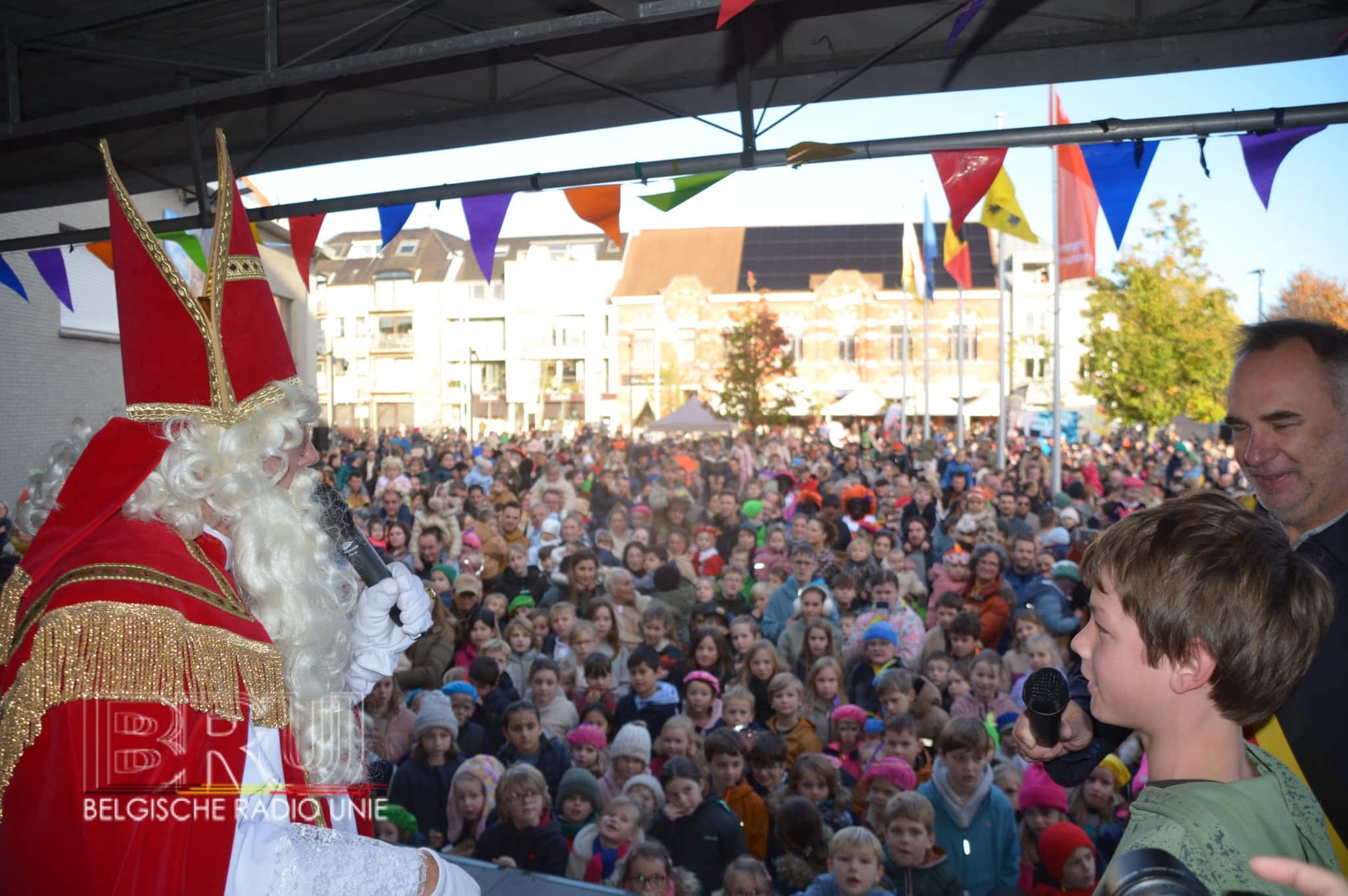 Sinterklaas maakt ook in Kuurne zijn blijde intrede