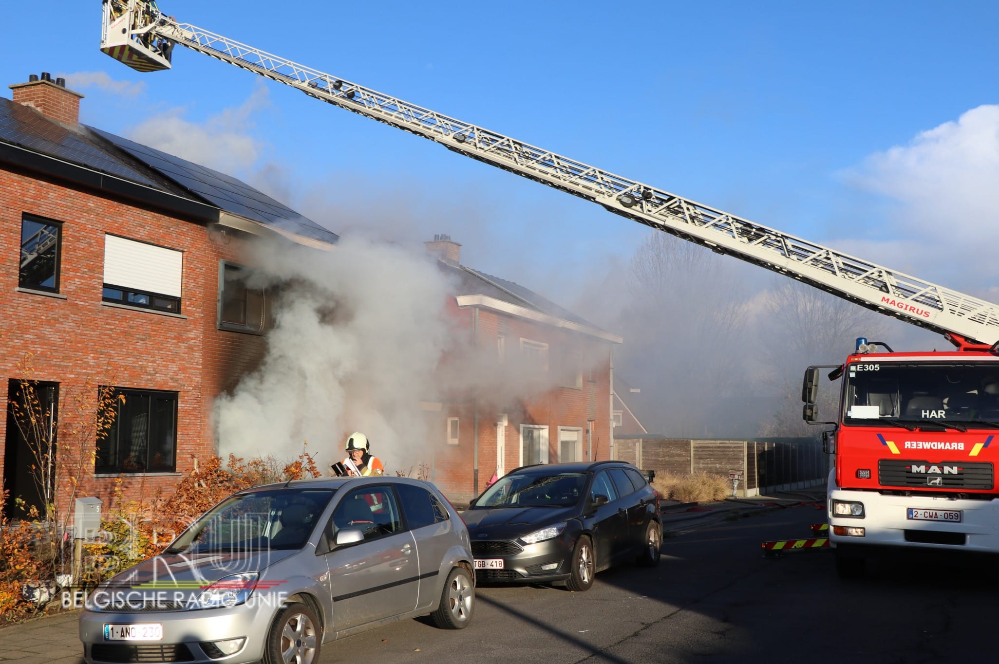 Zware woningbrand in Lendelede: bewoonster gewond overgebracht naar ziekenhuis