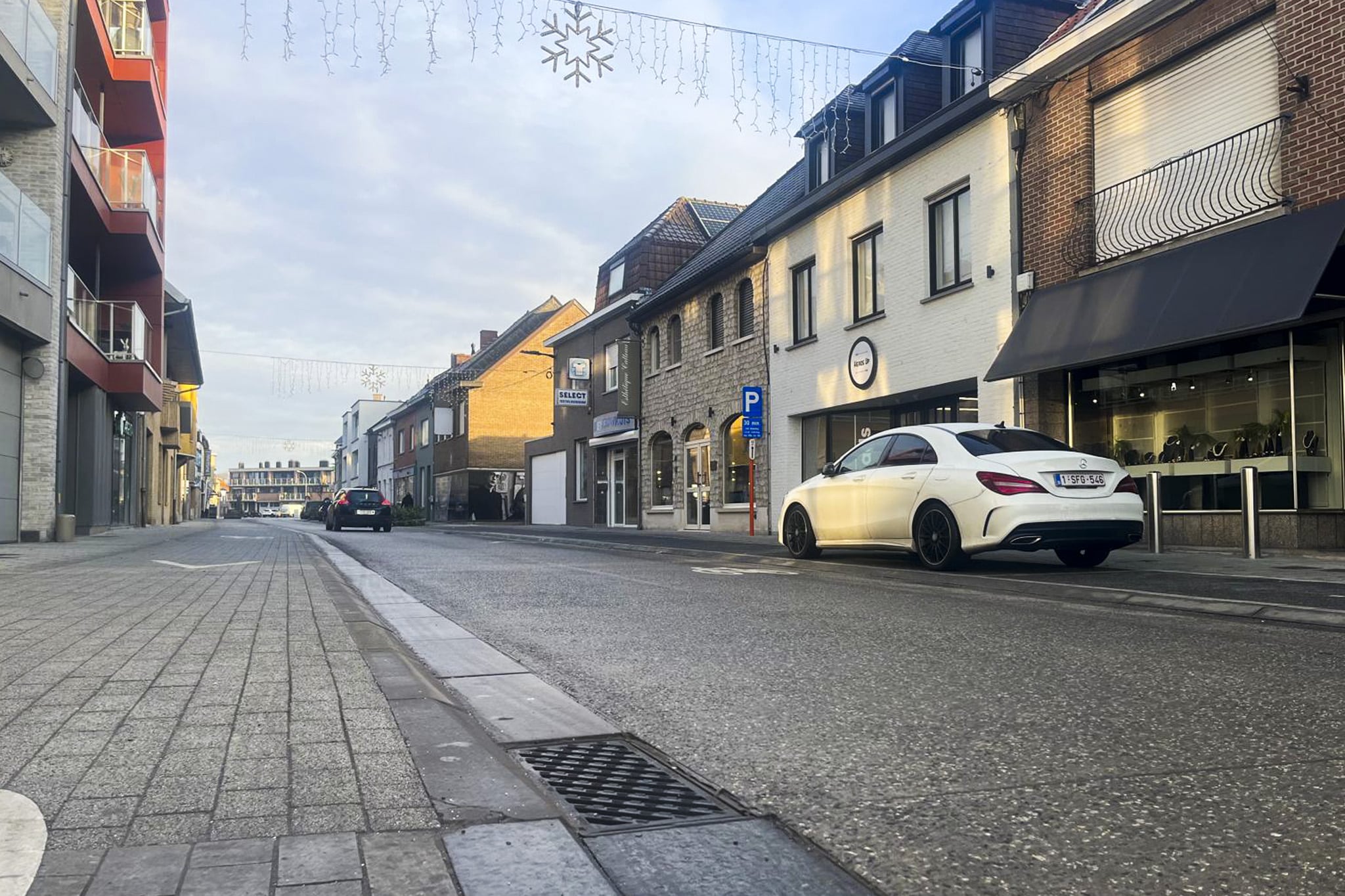 Betonweg in centrum van Kuurne wordt deels opnieuw gegoten