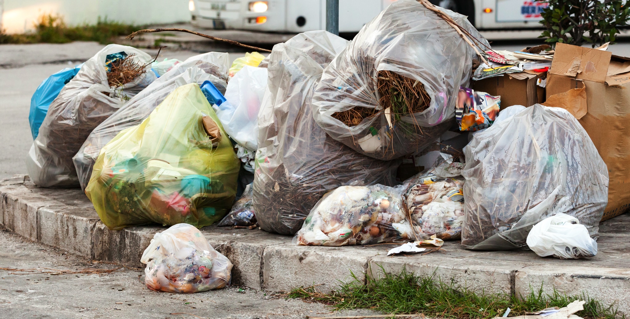 Meer dan een kwart meer afval langs hoofdwegen in vergelijking met vorig jaar