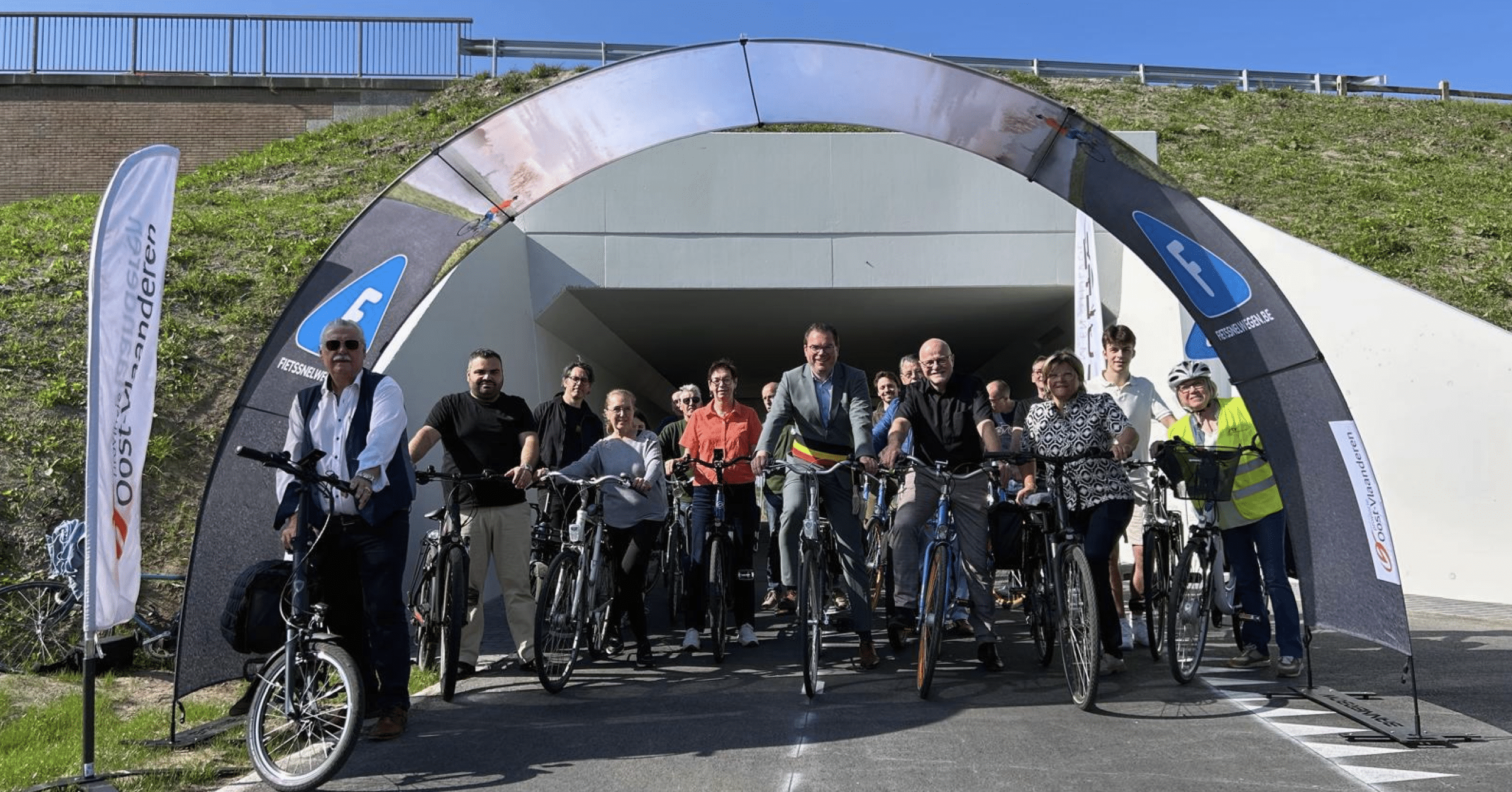 Fietstunnel op F7 Gent-Kortrijk geopend in Zulte