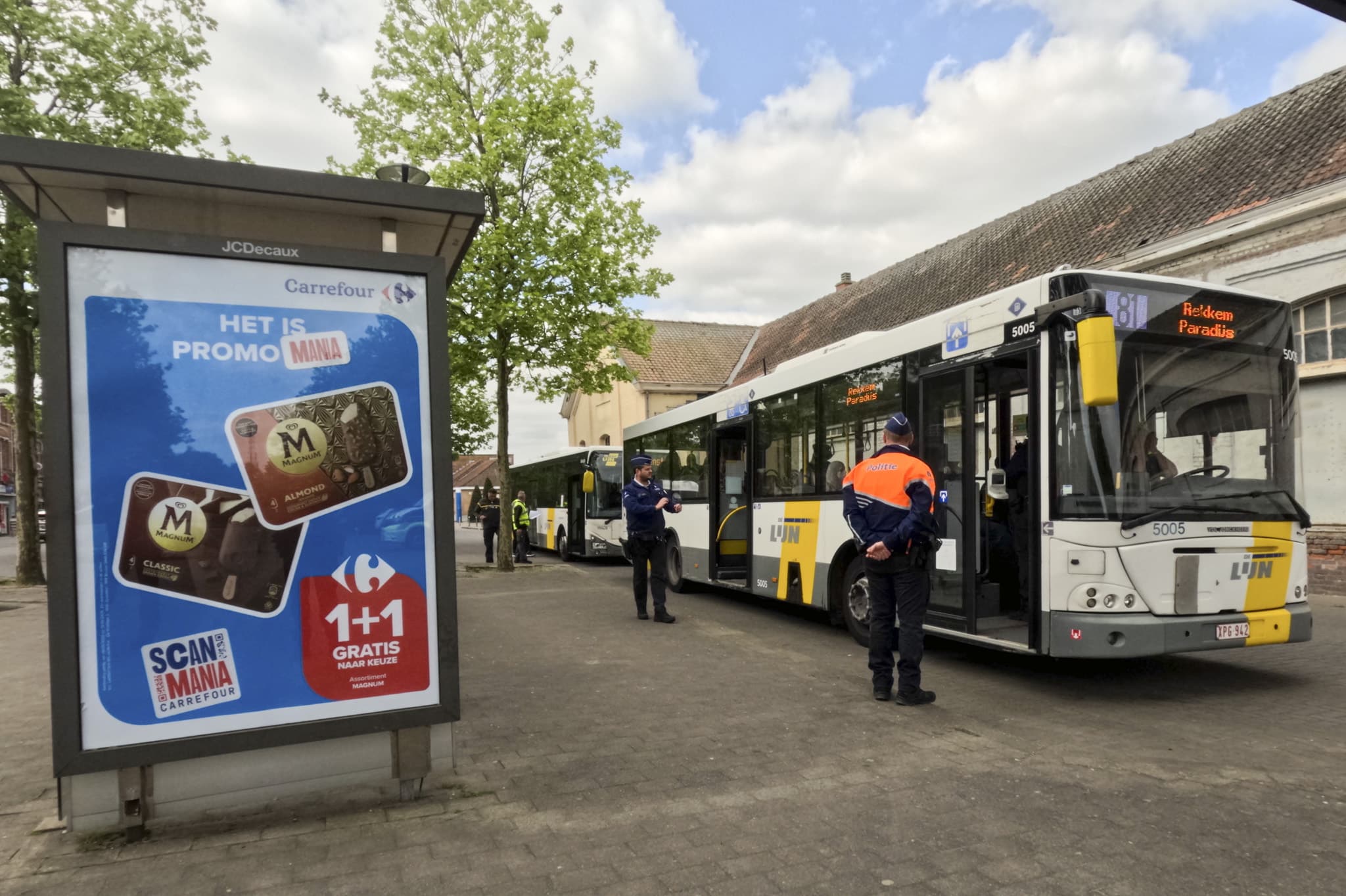 Stationsomgeving Menen krijgt veiligheidsboost dankzij succesvolle actie "Bevrijd het Plein"