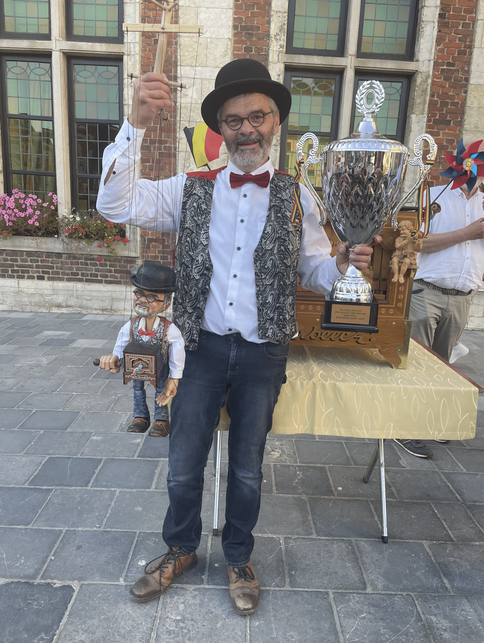 Ludo Leper uit Leisele wint het Belgisch Kampioenschap Orgeldraaien 2025