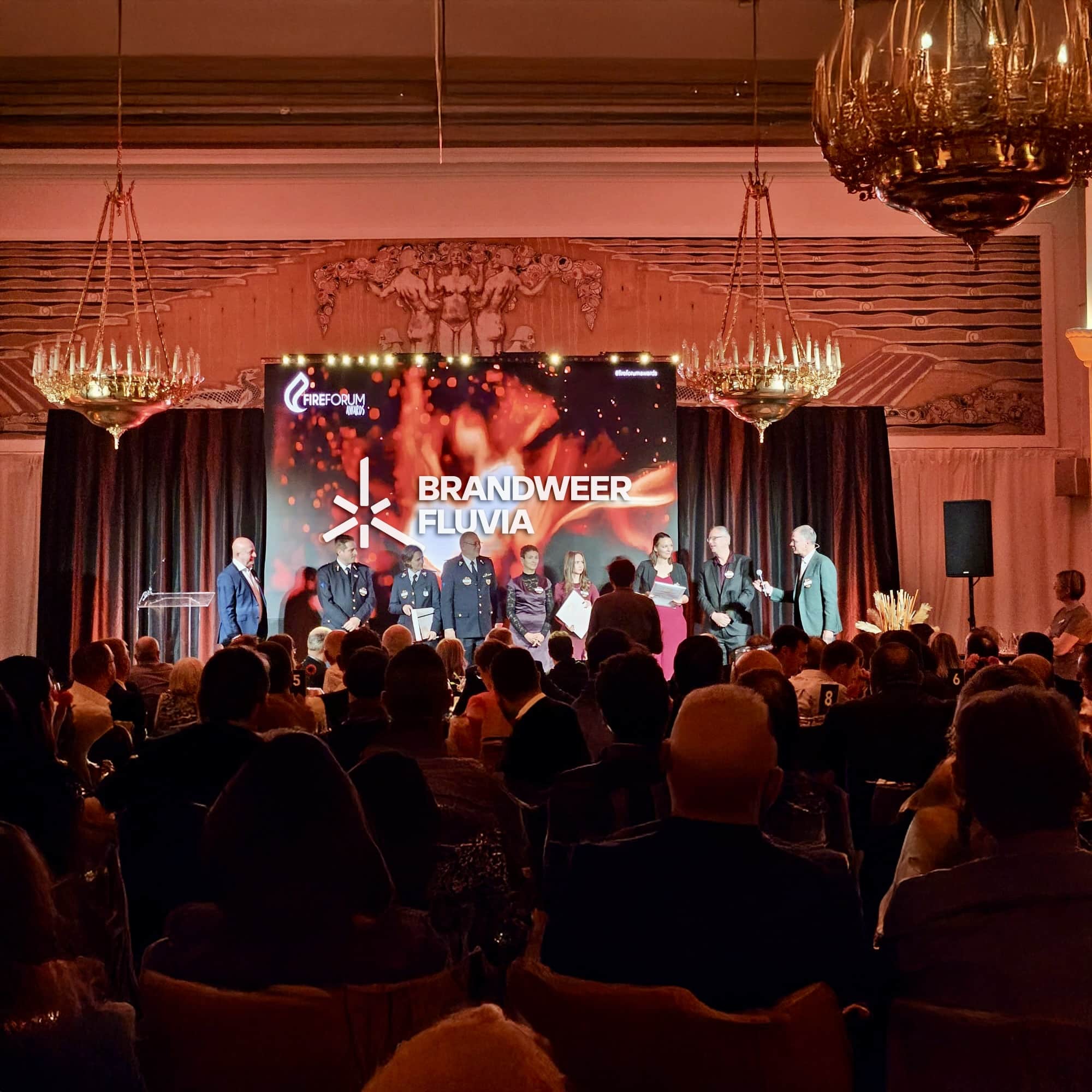 Brandweer Fluvia en Howest winnen de felbegeerde Fire Forum Award in de categorie 'Citizens' project " met Fire Escape Game"