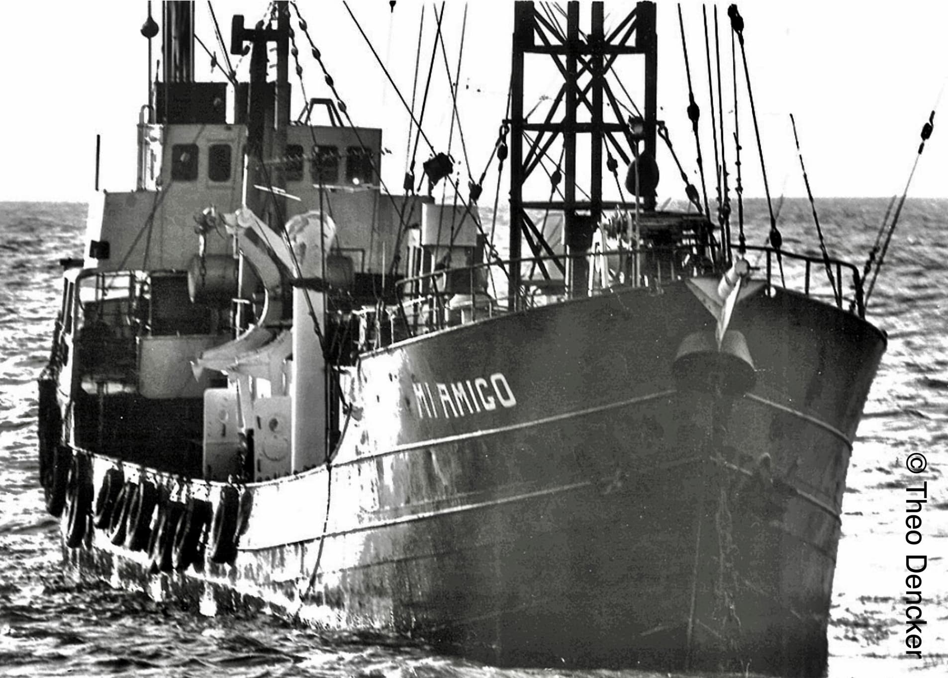 Retro: 19/1/1979: Peter als engelbewaarder van de MV Mi Amigo