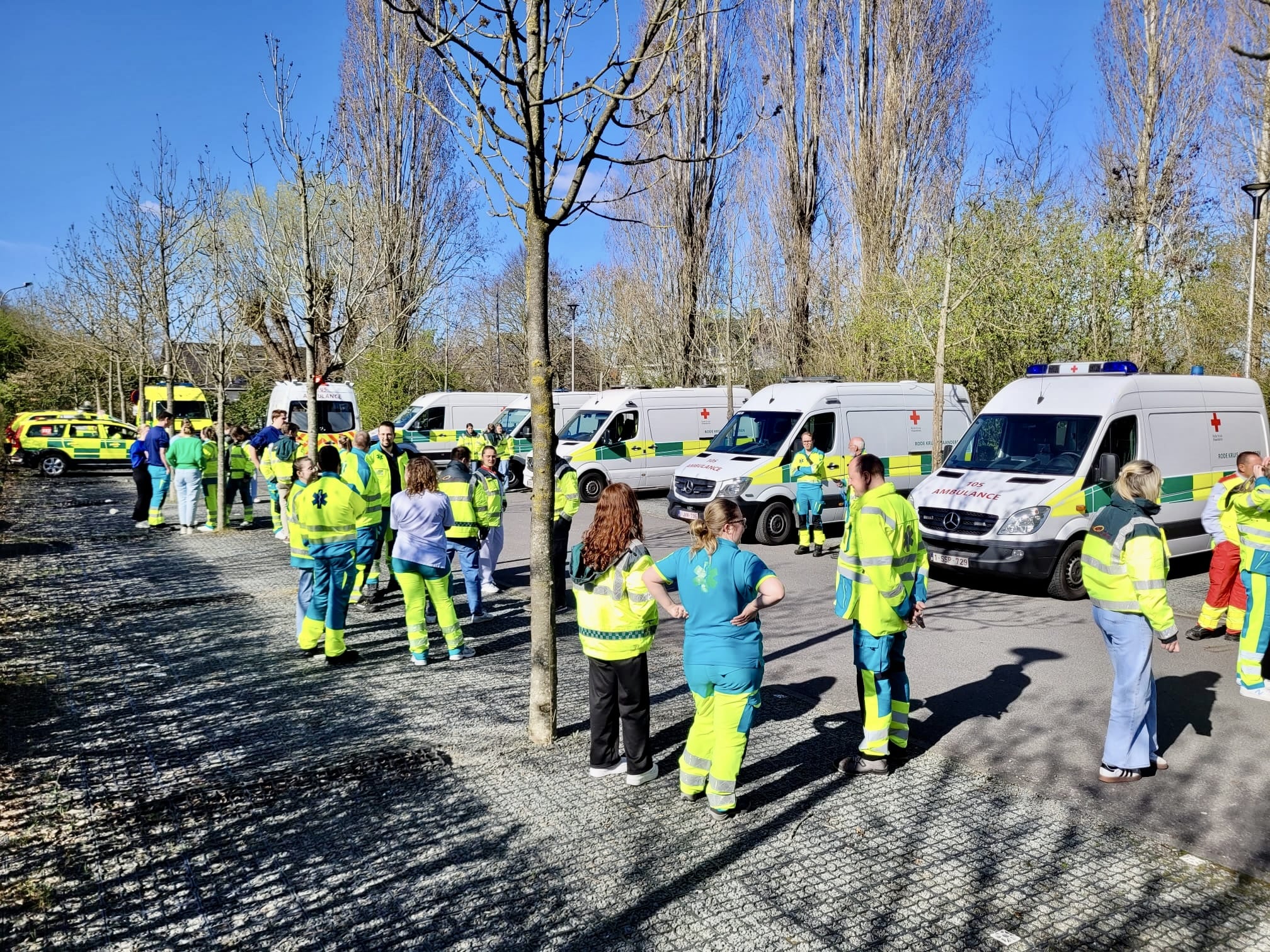 140 studenten oefenen ramp op VIVES-campus met MUG-teams, drones en militaire helikopter