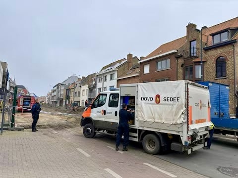 Bom geraakt bij graafwerken in Lombardsijde