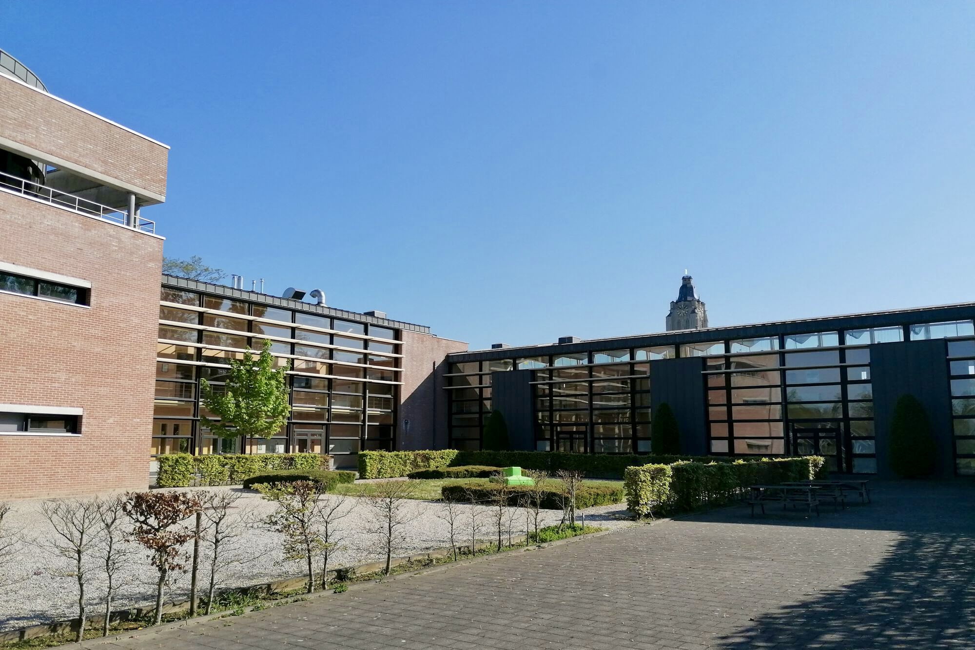 Provinciale schoolcampus Oudenaarde blijft voorlopig onder provinciebestuur