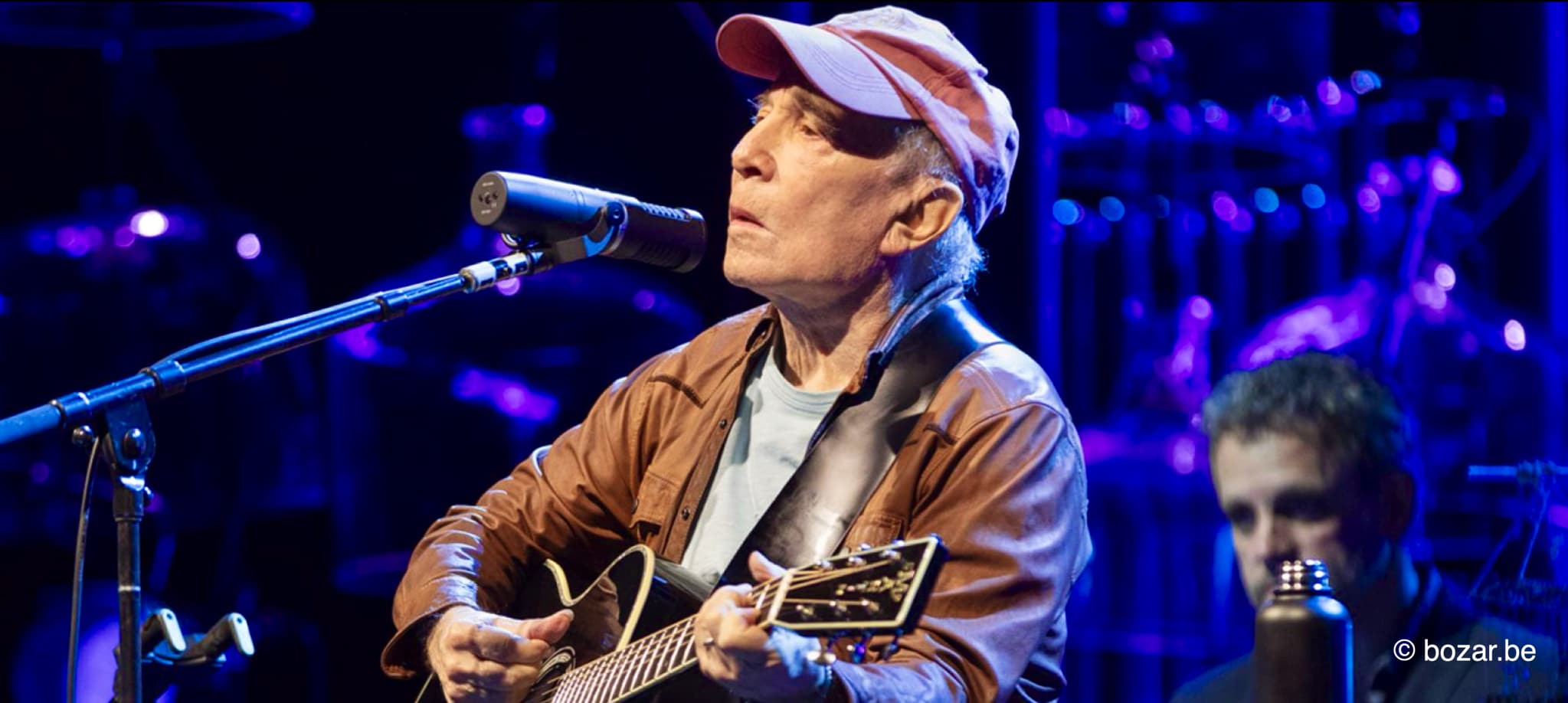 'An enchanting evening' met singer-songwriter Paul Simon