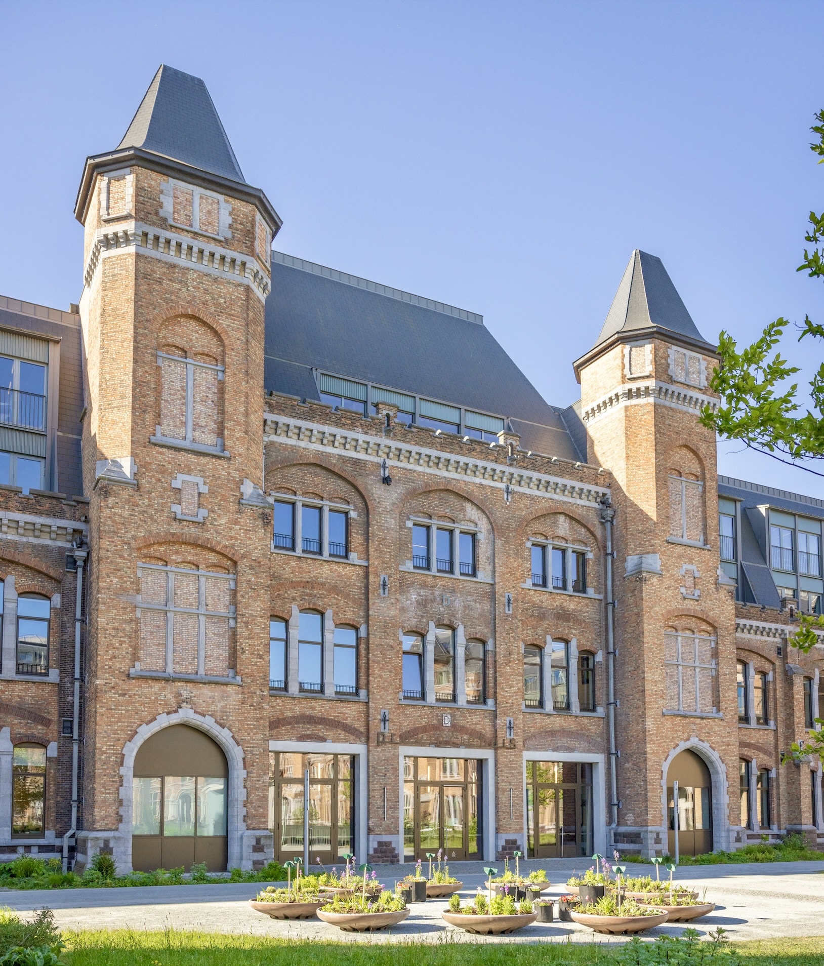 Bezoek het Provinciehuis tijdens Floraliën en ontdek nog meer bloemenpracht