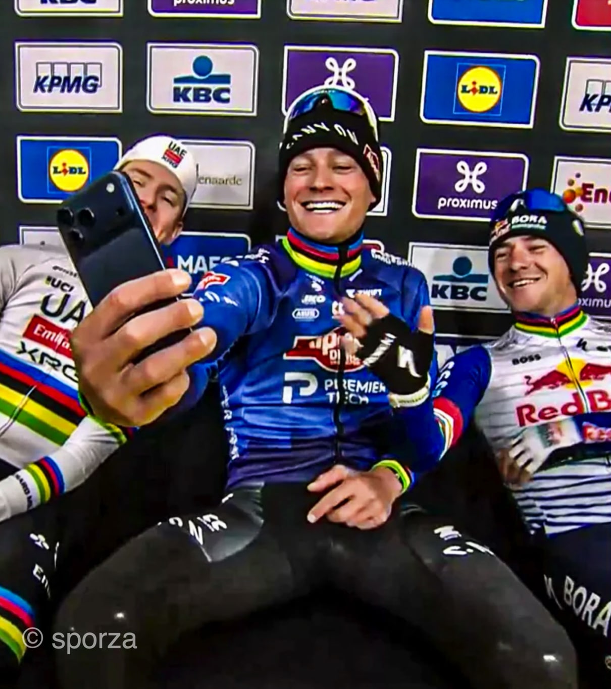 Ronde van Vlaanderen: Pogacar als een kannibaal