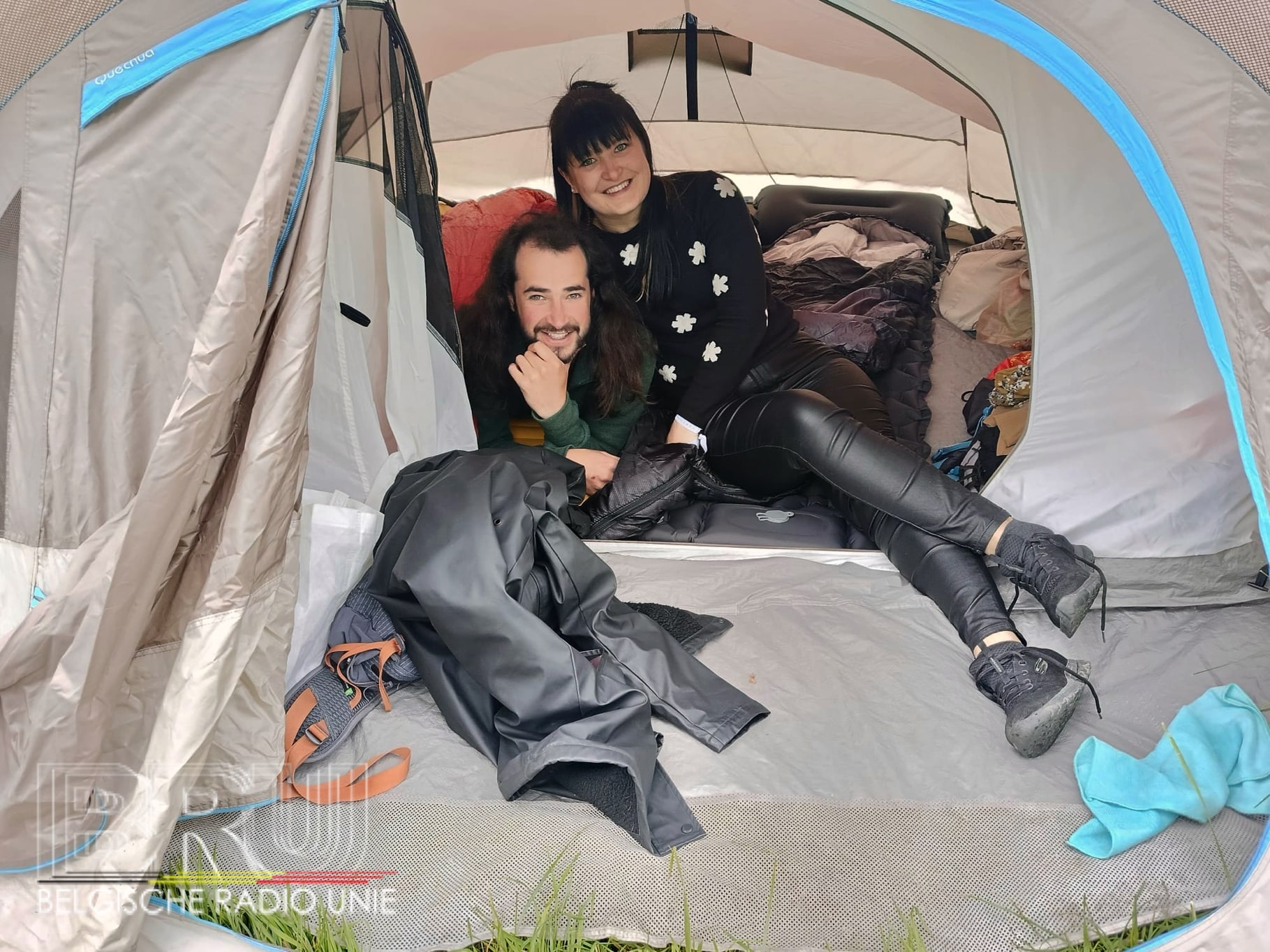 Festival tijd                                                                                                       Dunk-Day 1 Lynn & Kevin zotte avonturen in Zottegem