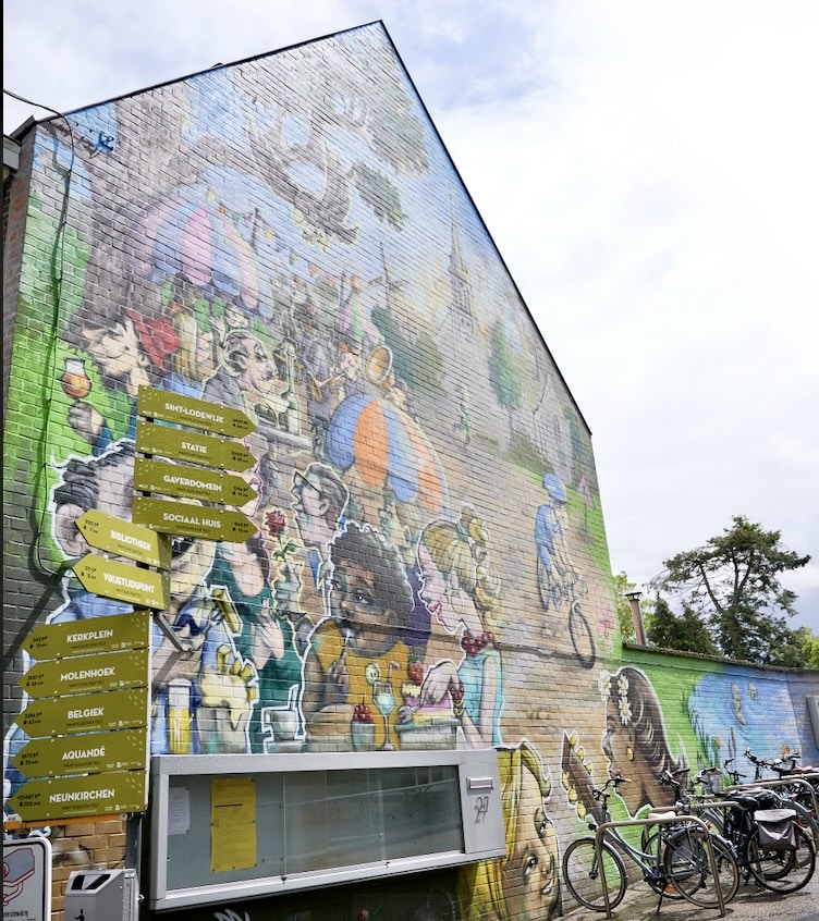 Nieuwe muurschildering kleurt Deerlijks straatbeeld