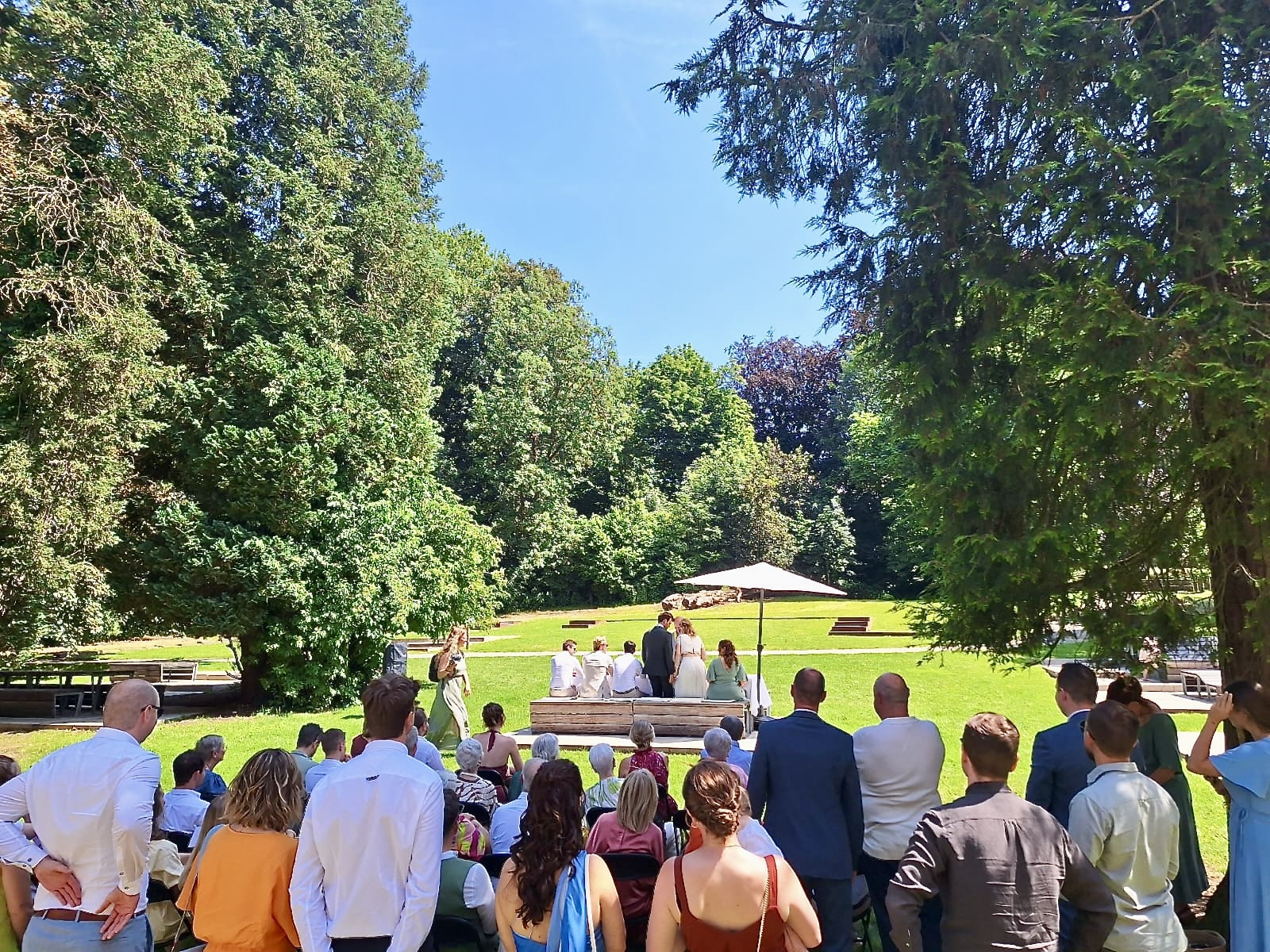 Allereerste koppels in het Abdijpark getrouwd