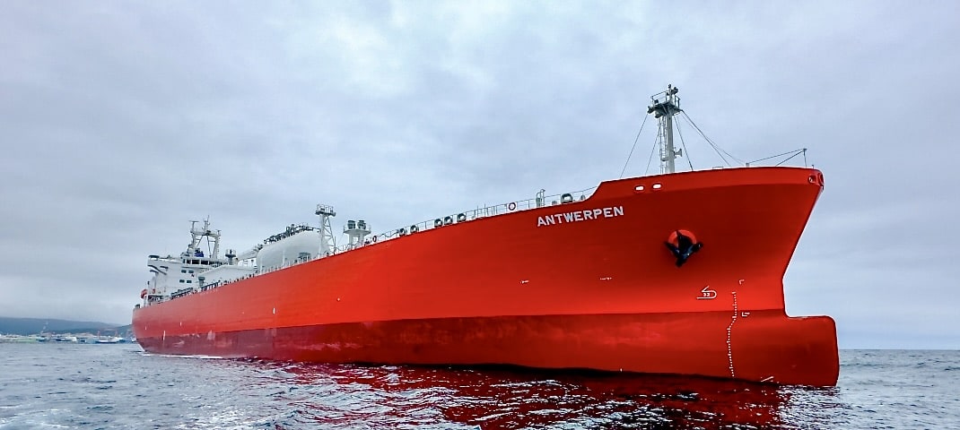 Mijlpaal voor de scheepvaart: historische oplevering van het eerste dual-fuel ammoniak-zeeschip door Exmar