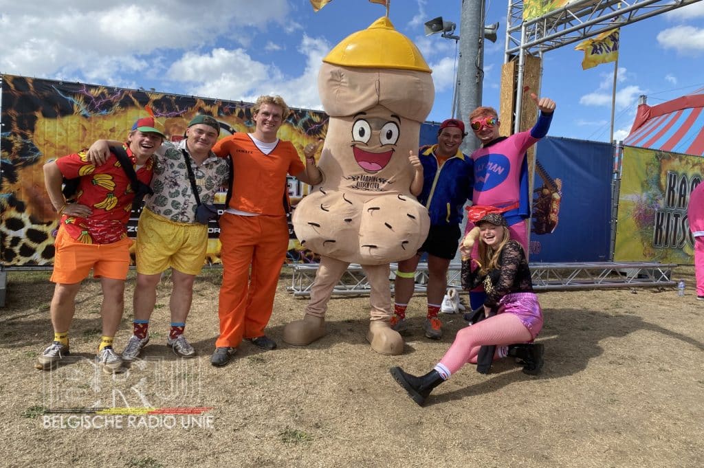 kamping Kitsch Club
