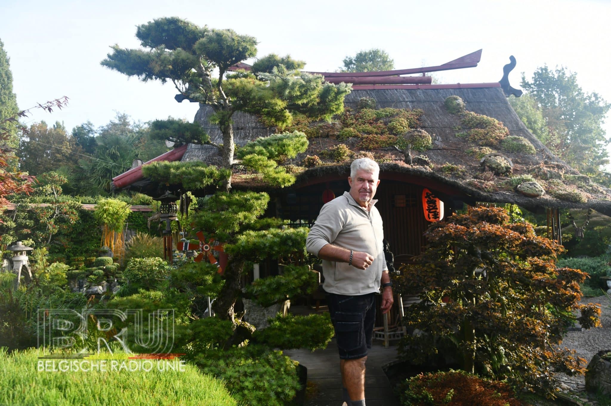 Luc bouwde een stukje Japan in zijn achtertuin die nu te koop staat
