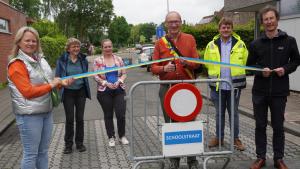 startschot-van-de-verkeersveiligheidsmaatregelen-aan-gbs-kweekstraat-004