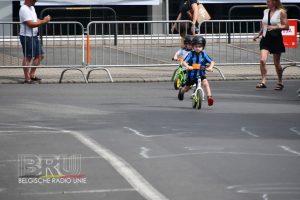 Sleuteltjesworp en driewielerkoers