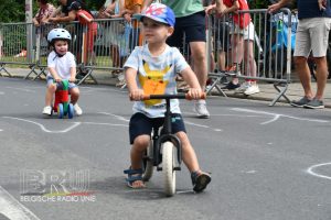 Sleuteltjesworp en driewielerkoers