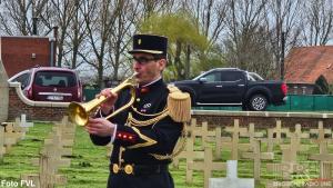 Vier-soldaten-herbegraven-op-militaire-begraafplaats-Saint-Charles-de-Potyze-in-Ieper-002