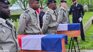 Vier-soldaten-herbegraven-op-militaire-begraafplaats-Saint-Charles-de-Potyze-in-Ieper-011