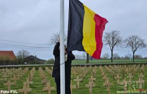 Vier-soldaten-herbegraven-op-militaire-begraafplaats-Saint-Charles-de-Potyze-in-Ieper-021